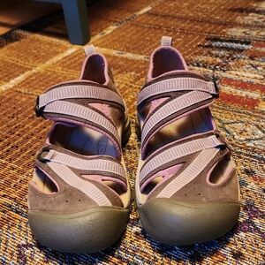 Keen Women's Sandals in Pink and Brown